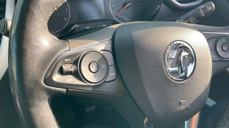 Vauxhall Crossland 1.2 Griffin 5dr Petrol Hatchback